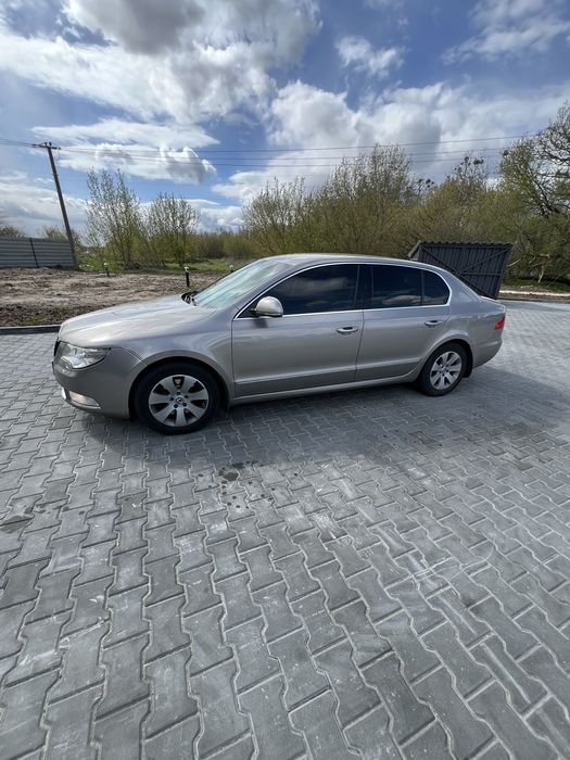 Продам Skoda superb