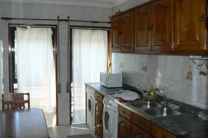 Arrenda-se quarto em Aveiro para estudante universitária/o