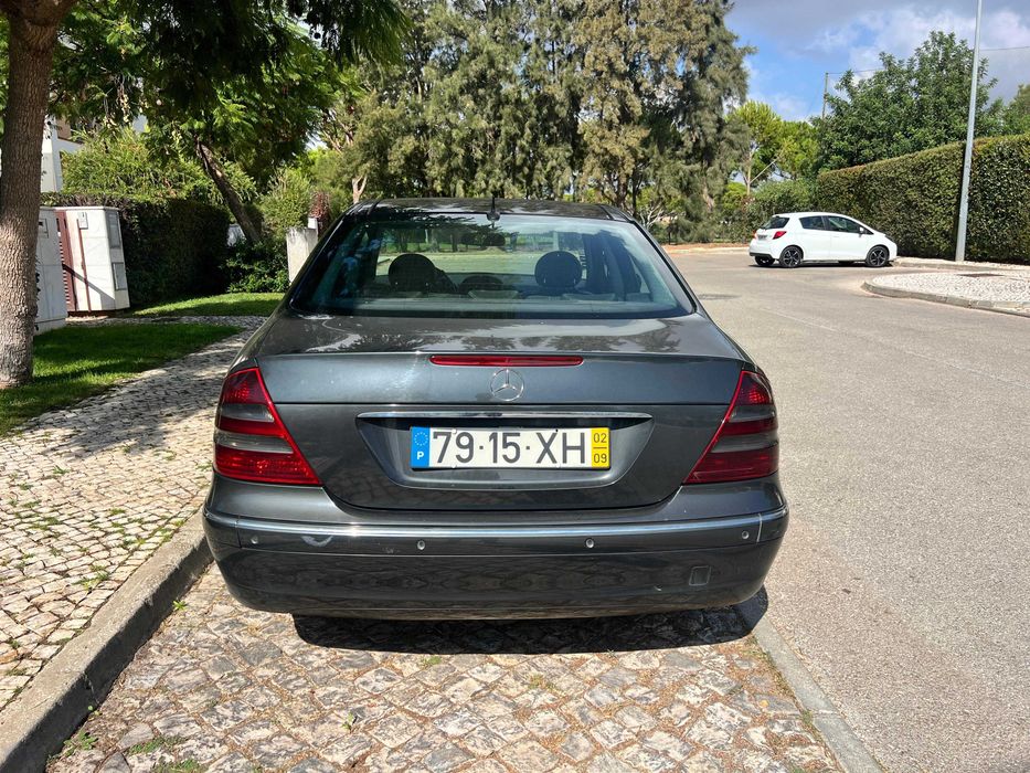 Mercedes W211 E270