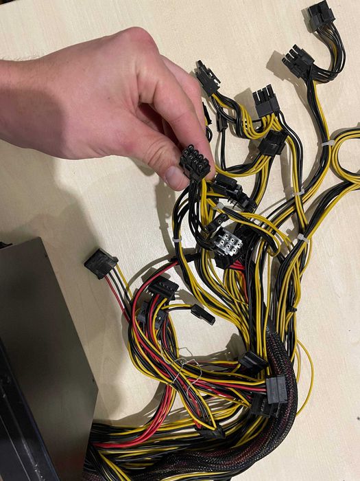 Блок питания Kenweiipc KW-1300PG 1300W игровой