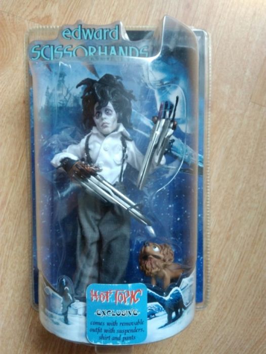 Игрушка Эдвард Руки-Ножницы от Mezco Toyz