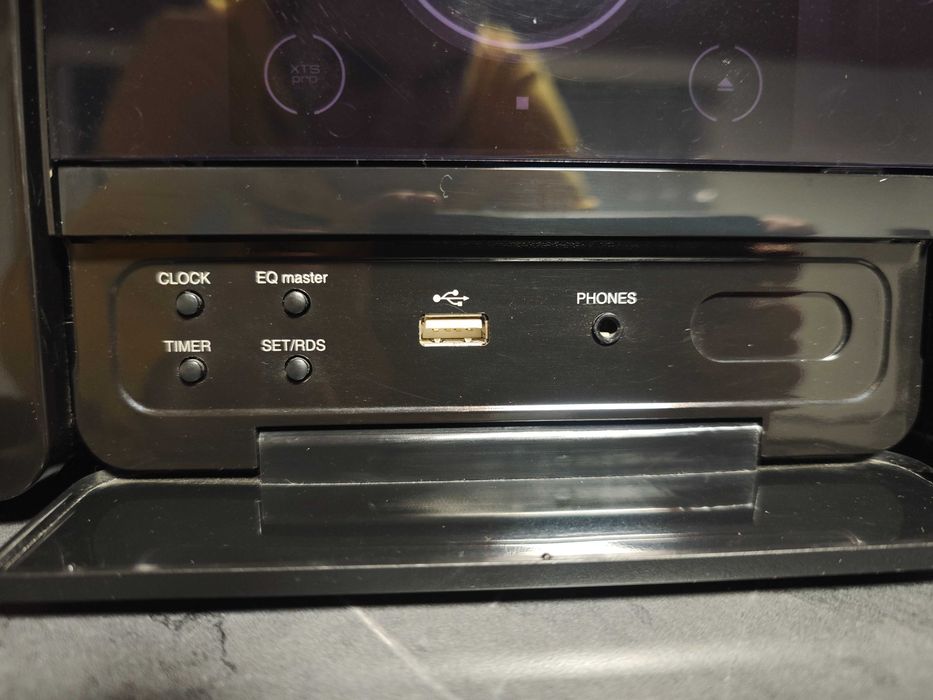 Микро-Hi-Fi систему LG FA162