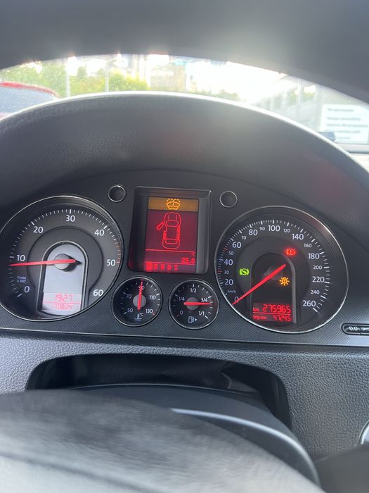 Пасат Б6 2.0 турбо дизель