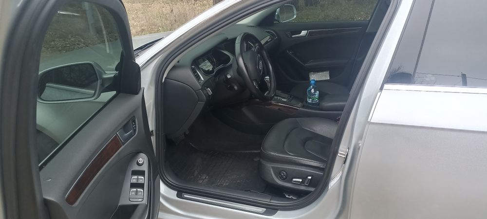 Ауди А4 б 8 квадро  2013год