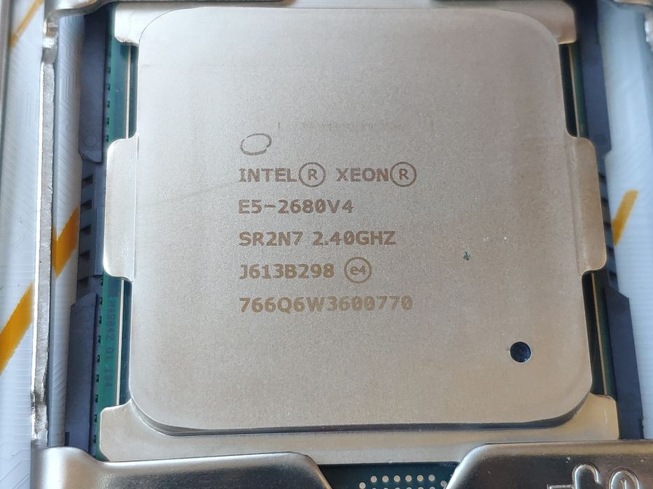 Qiyida X99-K9S-TPM2.0 / Xeon E5-2680 v4 / 32 Gb