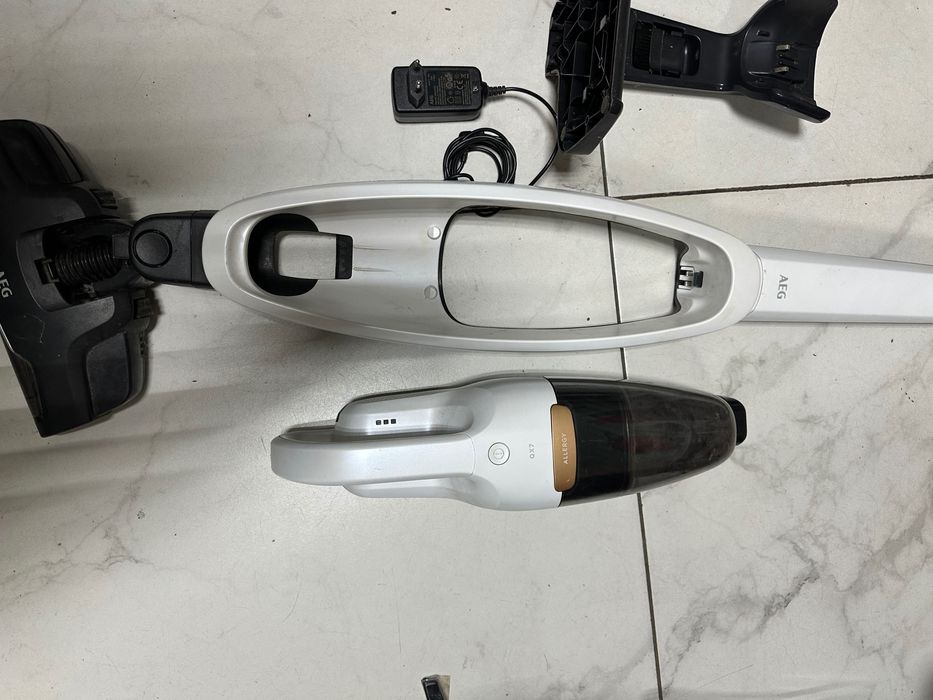 Вертикальный пылесос AEG/Electrolux. Аккумуляторный