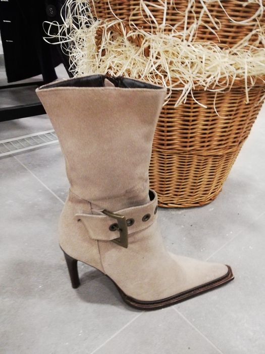 Botas Beje novas