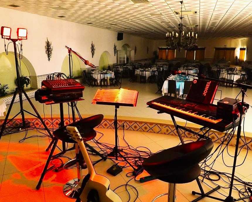 Música ao Vivo para Momentos Inesquecíveis