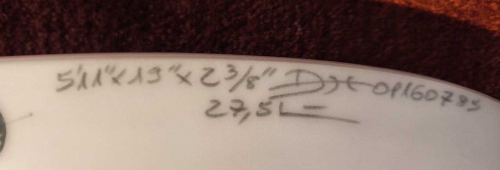 Prancha de Surf DHD 5,11 / 19 / 2 3/8 /27,5L