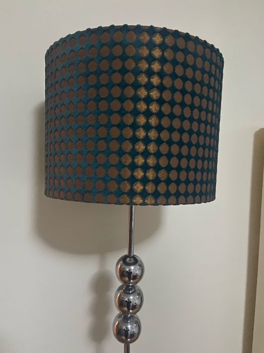 Candeeiro prateado com Abajur