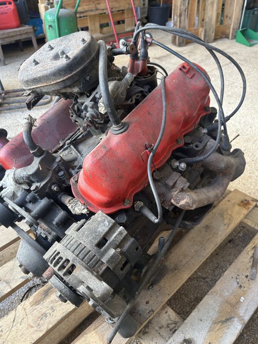 motor pinto completo a trabalhar