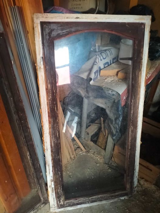 Ramy okienne drewniane z demontażu.