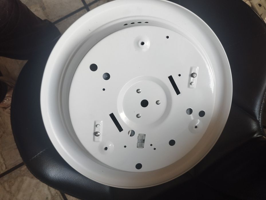 Lampa samozapalająca