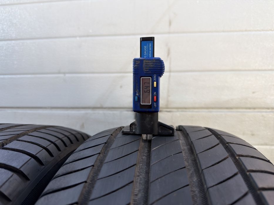 Opony letnie Michelin 215/55/17 98W