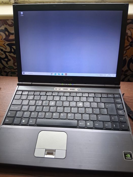 Sony vaio PCG-6Q2M