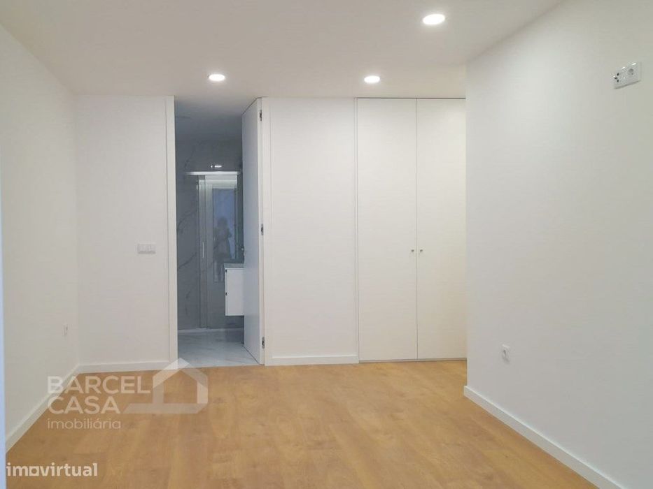 Apartamento T3 Novo, c/ garagem fechada em Airó - Barcelos