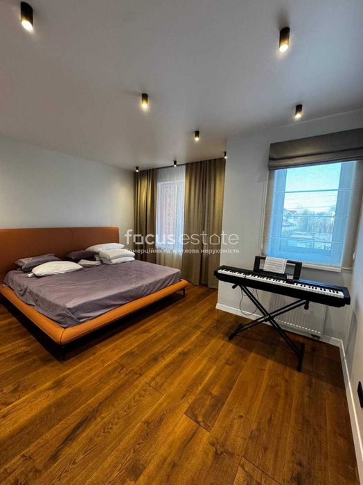 Без комісіЇ. Чайка. Продаж будинку з дизайнерським ремонтом.