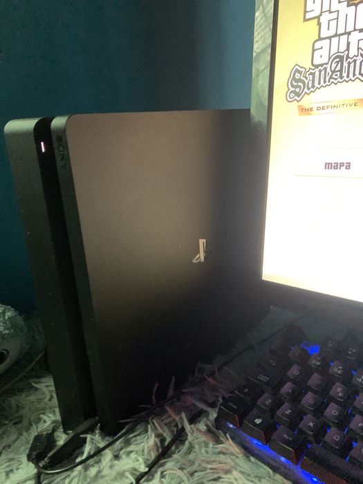 Ps4 1Tb sem comando