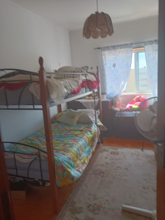 Arrendo T2 Monte da Caparica próximo de Lisboa praias e  Univerdidade