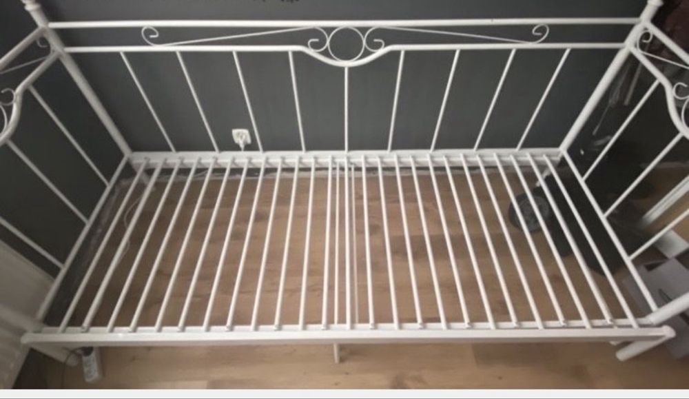 Rama łóżka z materacem jysk Porsgrunn