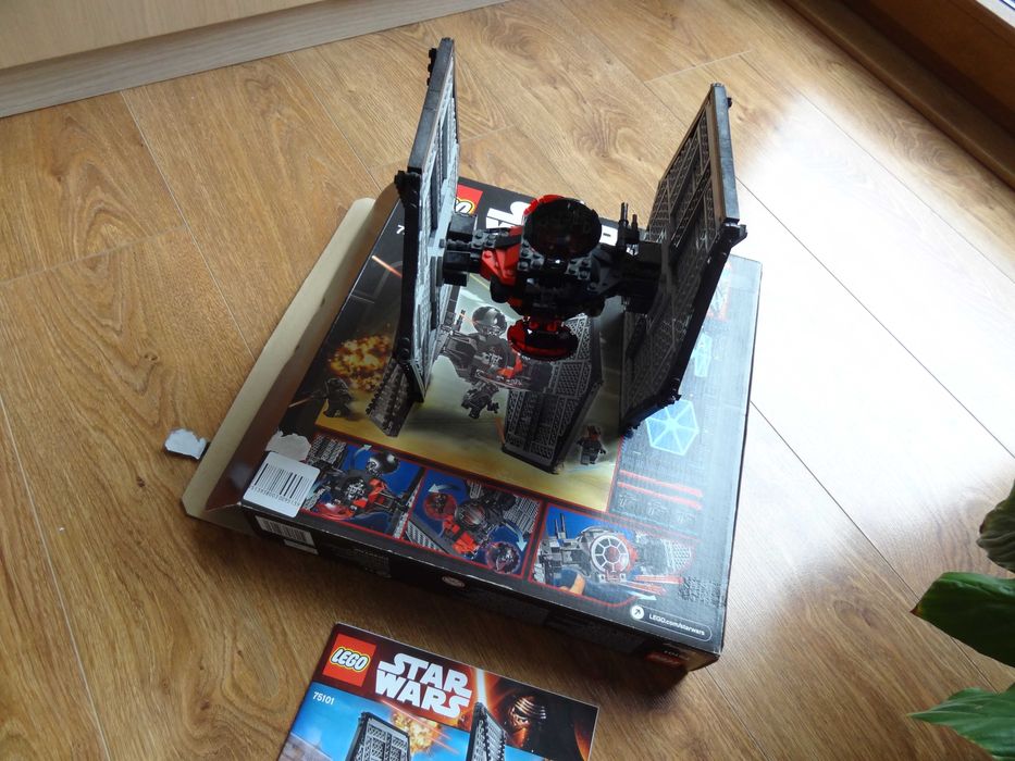 75101 LEGO Star wars TIE Fighter First Order