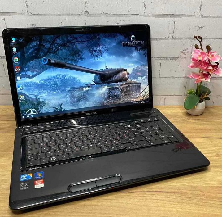 Ноутбук з ВЕЛИКИМ ЕКРАНОМ/i3-(2 (4)ядра/8 GB /SSD 400GB/батарея робоча