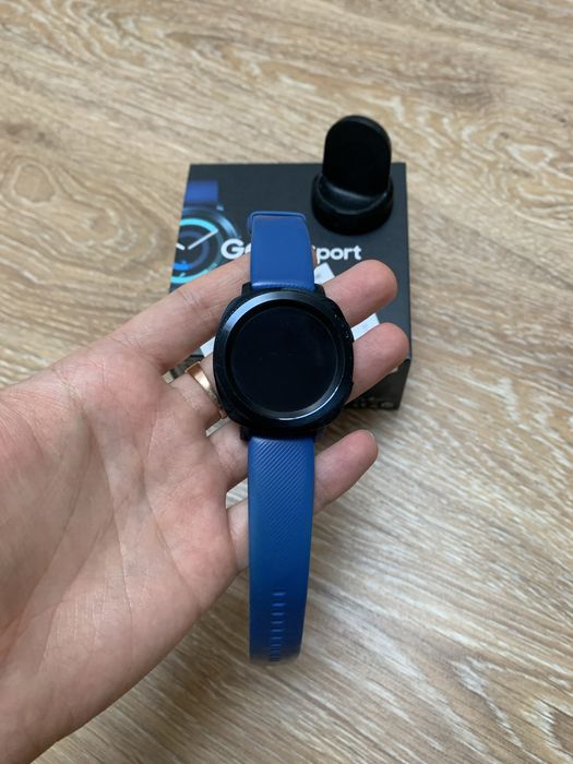 Смарт часы Samsung Galaxy Watch Sport