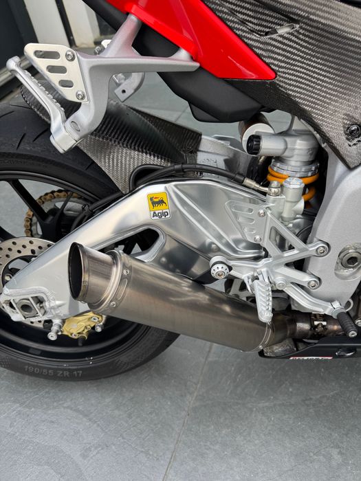 Aprilia RSV4 1000 Factory