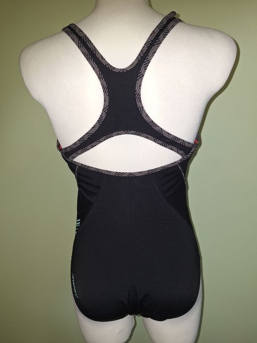 Strój kąpielowy do pływania 40-42