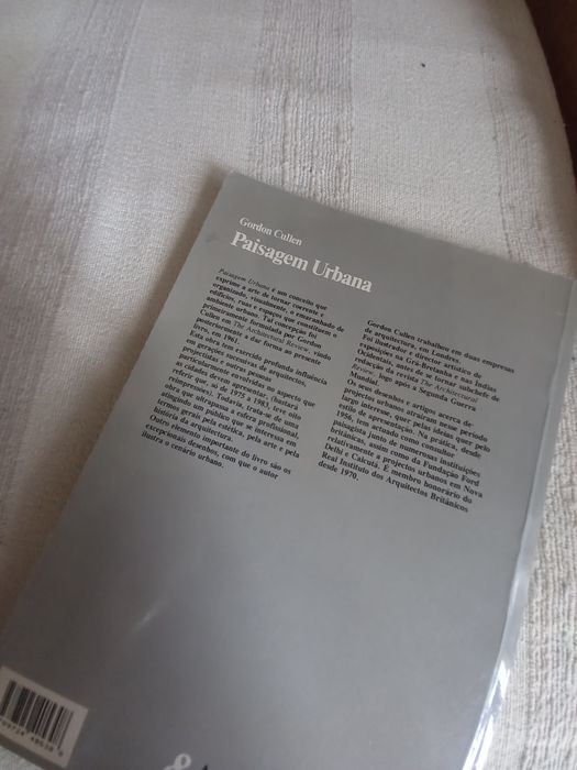 Dois livros de Arquitectura e oferta de outro