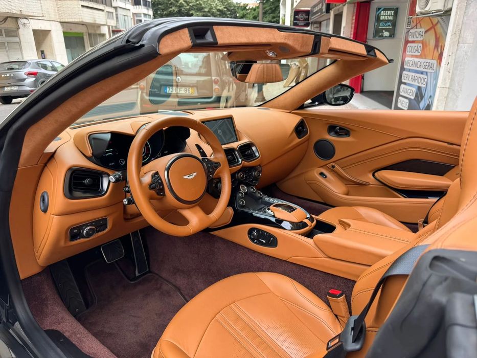 Aston Martin Vantage Roadster V8