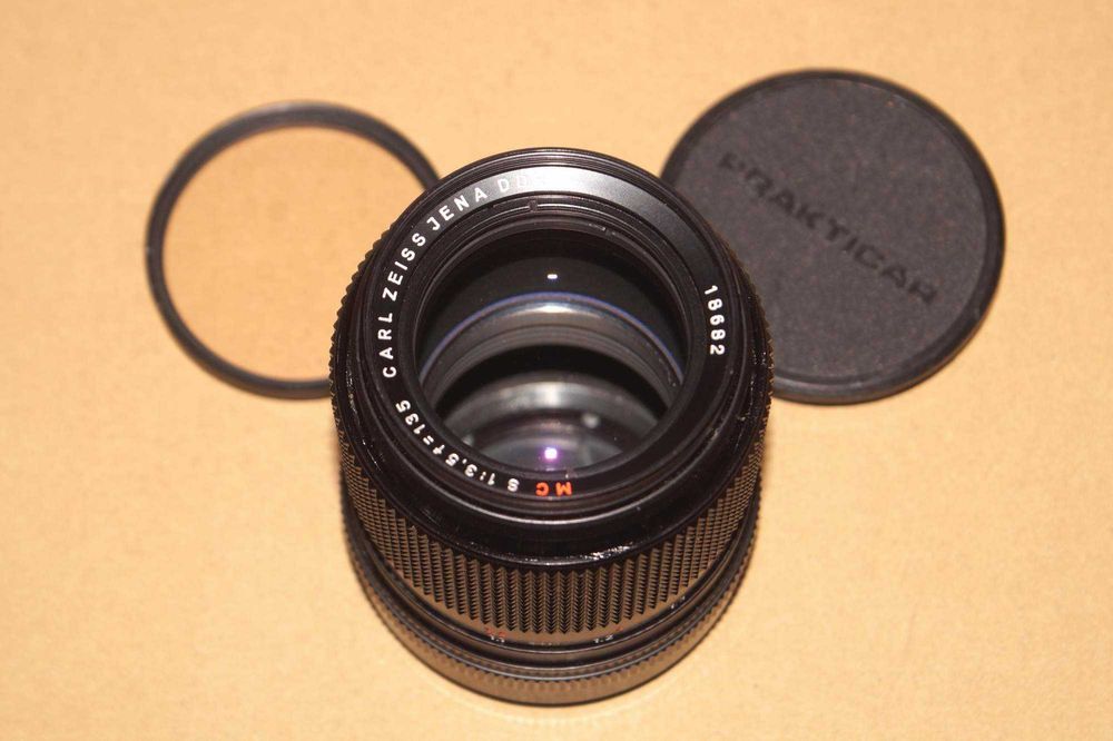 Carl Zeiss Jena 135mm f/3.5 ~ m42