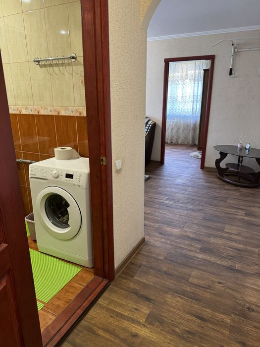 Сдам квартиру  в Центре район САТУ