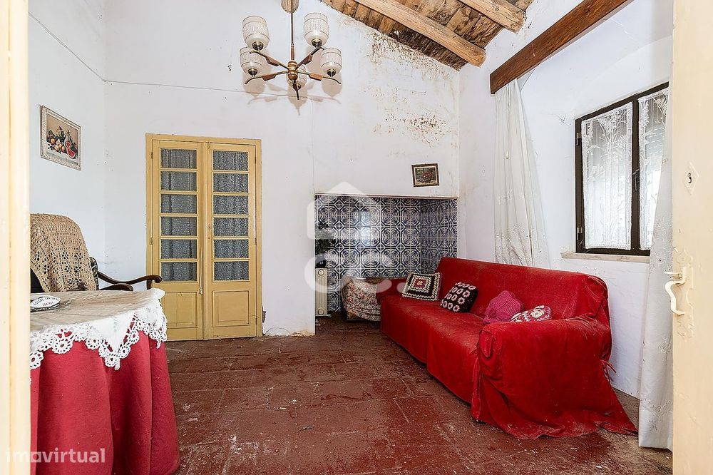 Moradia Térrea T2 c/ Quintal e Garagem | Alandroal