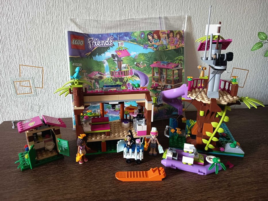 Б/В Конструктор Lego Friends