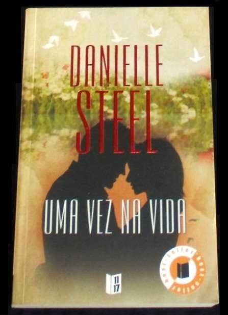 Livro Uma vez na vida Danielle Steel 11x17 Bolso Bertrand