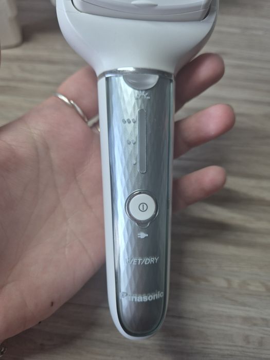 Depilator Panasonic ES-EL8C