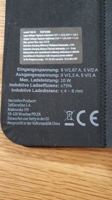 Mata pod muszę z ładowarką indukcyjną
