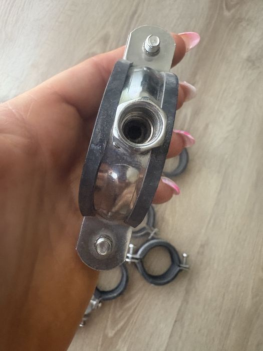 Obejmy rur PCV 21szt.