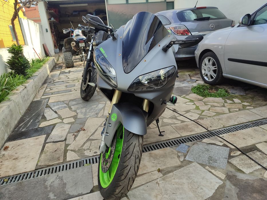 Yamaha YZF R1 R413