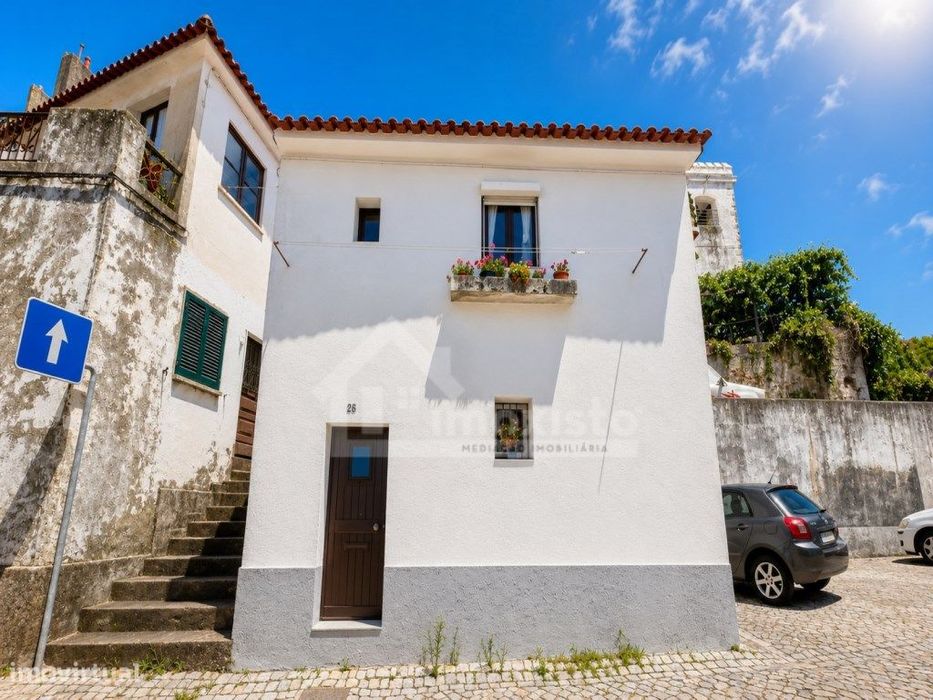 Moradia T2 pronta a habitar no centro histórico de Figueiró dos Vinhos