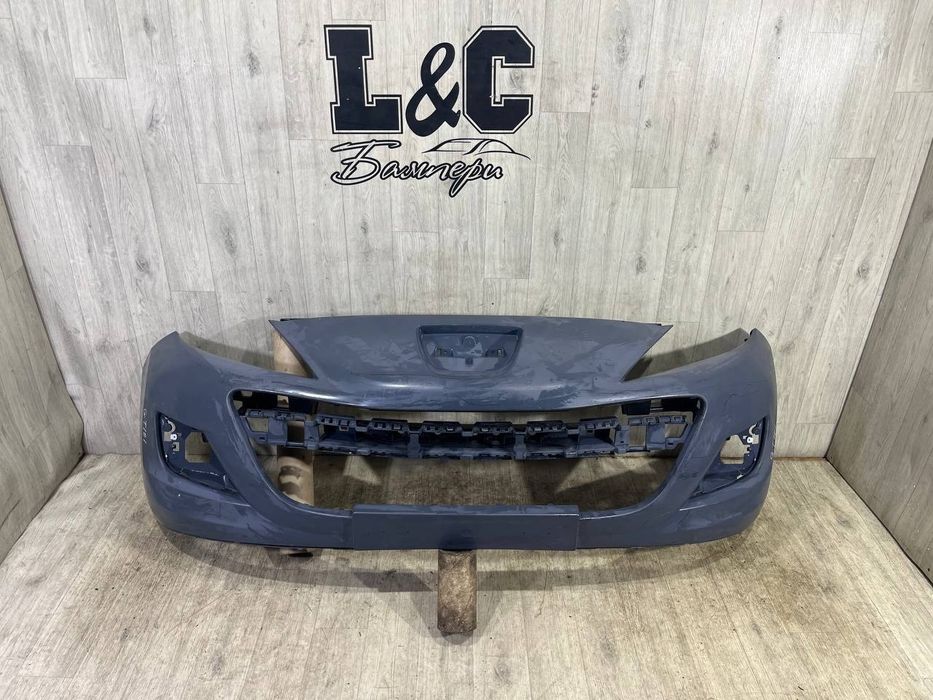 Бампер передний Peugeot 207/ ( 2009 2010 2011 2012 2013 2014 2015 г. )