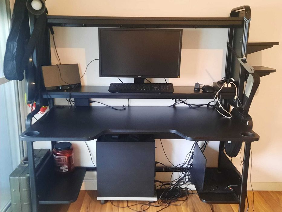 Secretária p/gaming,