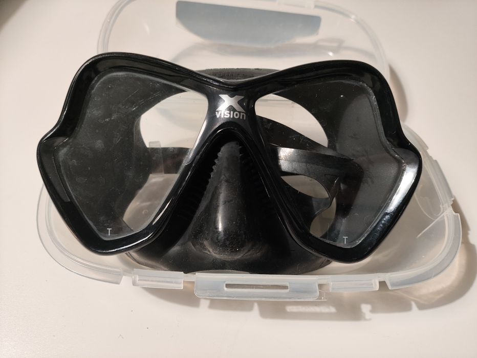 Máscaras Scubapro e Mares