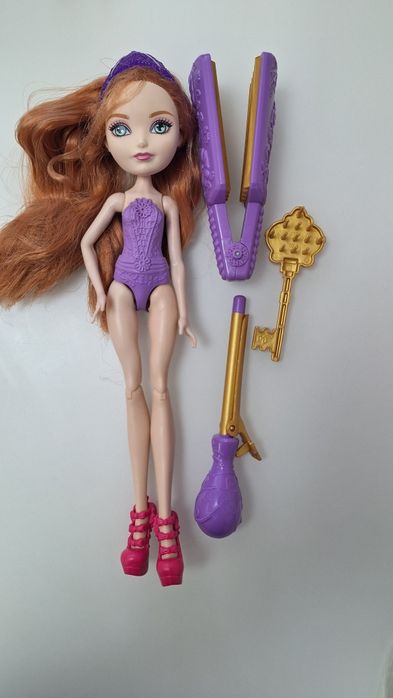 Barbie, Nanana, Лялька