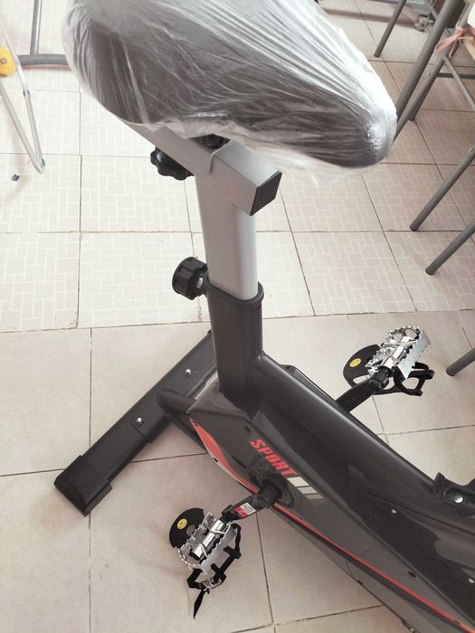 bicicleta estatica nova