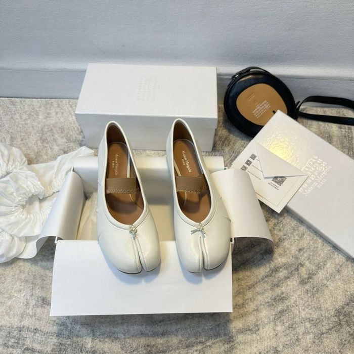 Maison Margiela Tabi балетки лодочки мюлі туфлі човники мюди сандалі туфли туфельки брендові табі тапки слінгбеки шкіряні лофери лоферы