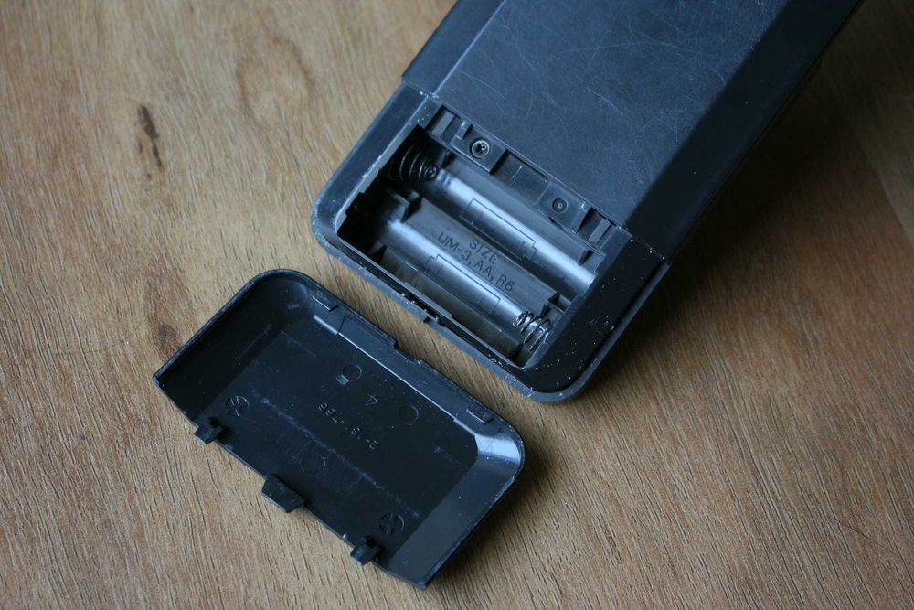 Comando Sony RMT-V126 para televisão e videogravador