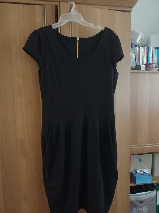 sukienka czarna, rozm.S
