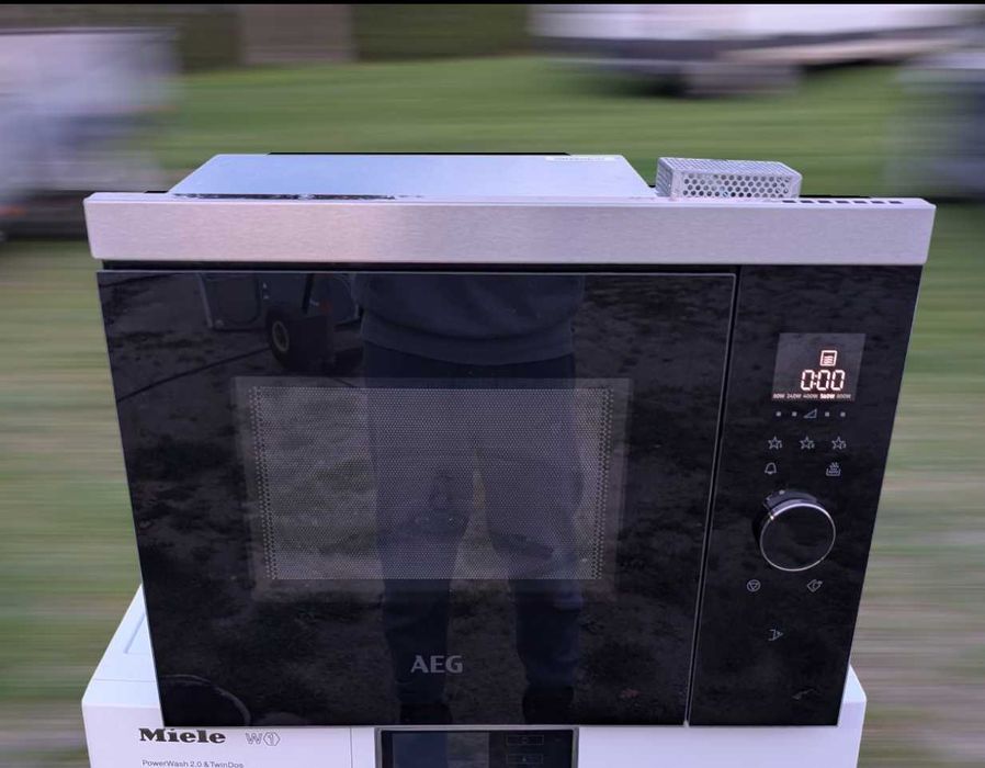 Kuchenka mikrofalowa  MBB1755SEM/50cm szerokości/ sklep 1800zł